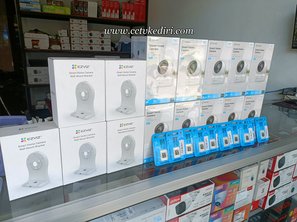 <p>Bracket Ezviz dan Kamera Ezviz 2MP Berkualitas Harga Murah Kamera Ezviz yang memiliki lensa cukup tajam jadi akan memberikan gambar yang jelas di dalam rekaman, dan kamera ini juga dapat di pindah arah sesuai dengan keinginan anda jadi kamera ini sangat canggih keluaran kamera terbaru anda bisa dapatkan kamera ini dengan harga murah, adanya kamera akan bermanfaat untuk semua orang.</p>